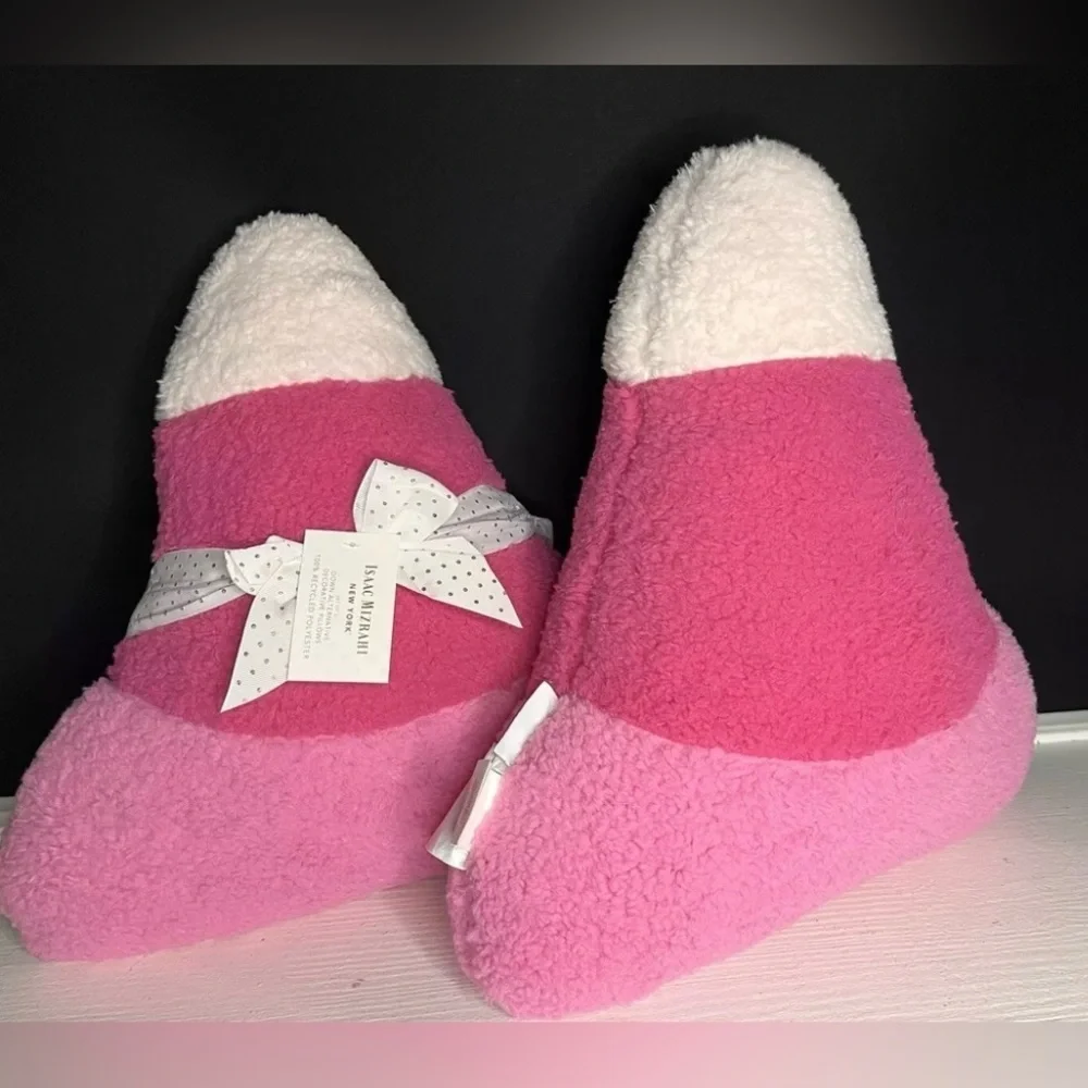 Isaac Mizrahi Pink Candy Corn Pillow Set Halloween Decor NWT